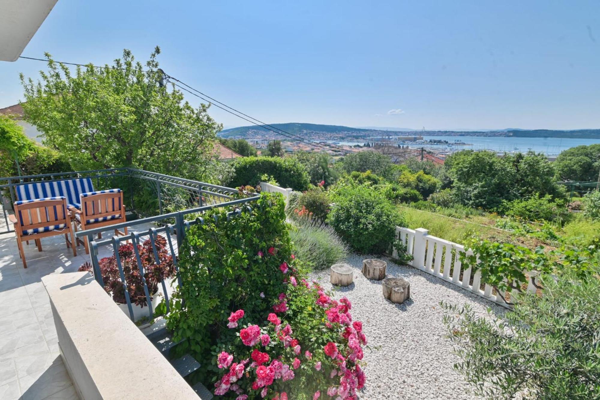 Rina Vacation Home Trogir Eksteriør billede