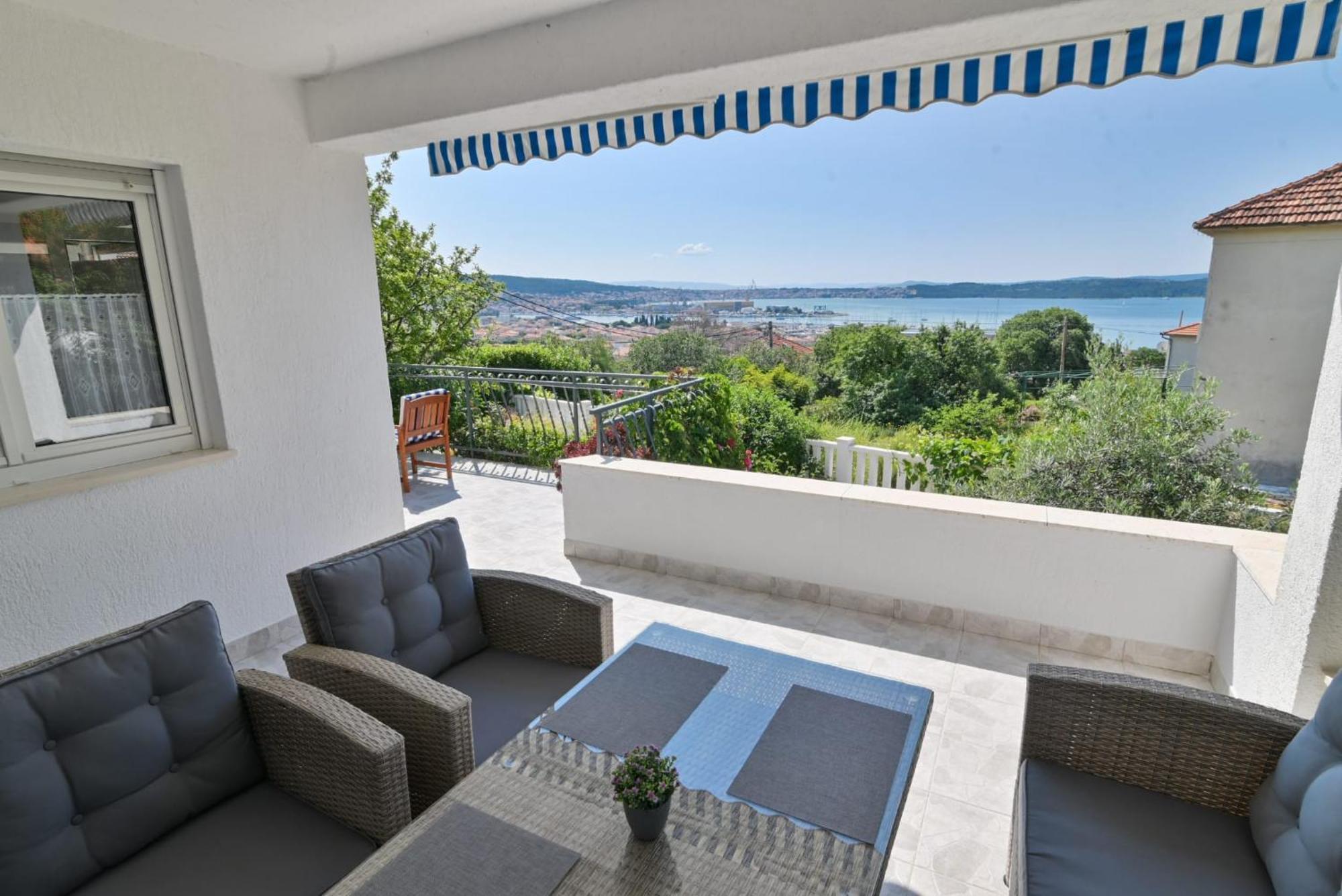 Rina Vacation Home Trogir Eksteriør billede